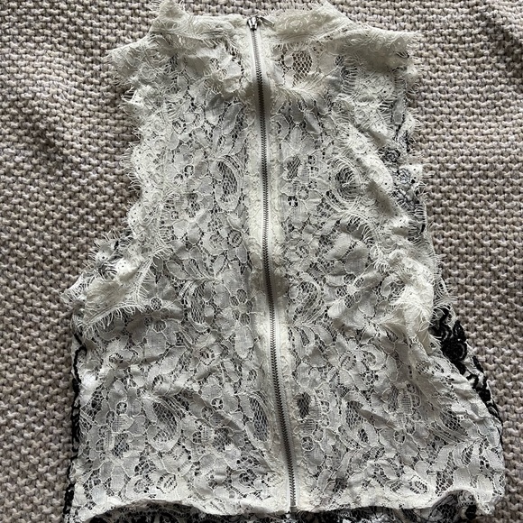 Lacy Zara top - Picture 2 of 2